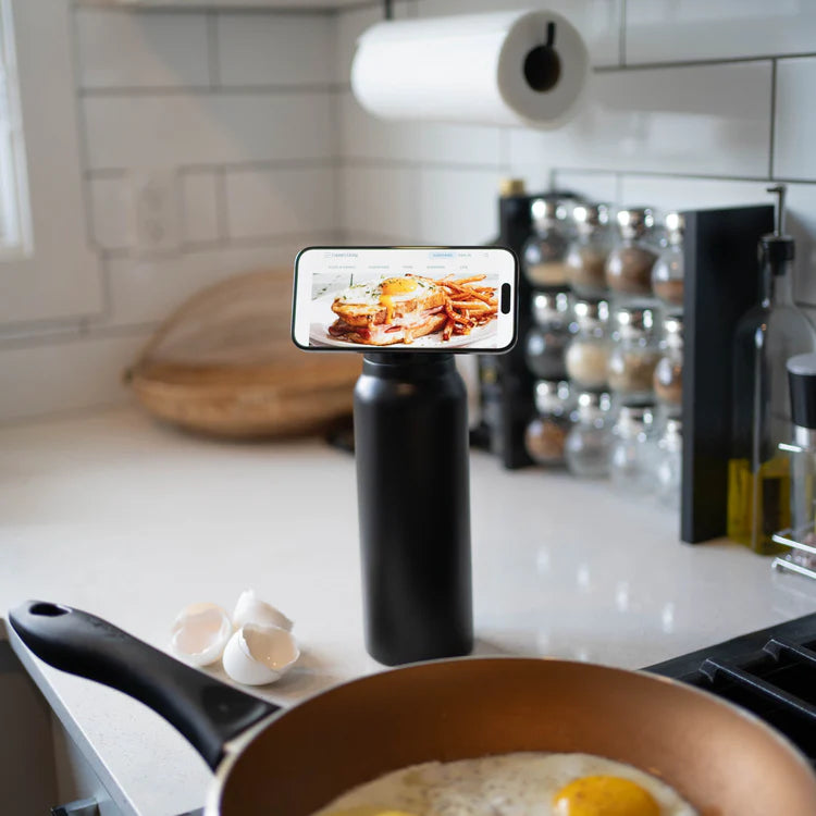 AquaLuxe™ Magsafe Waterbottle