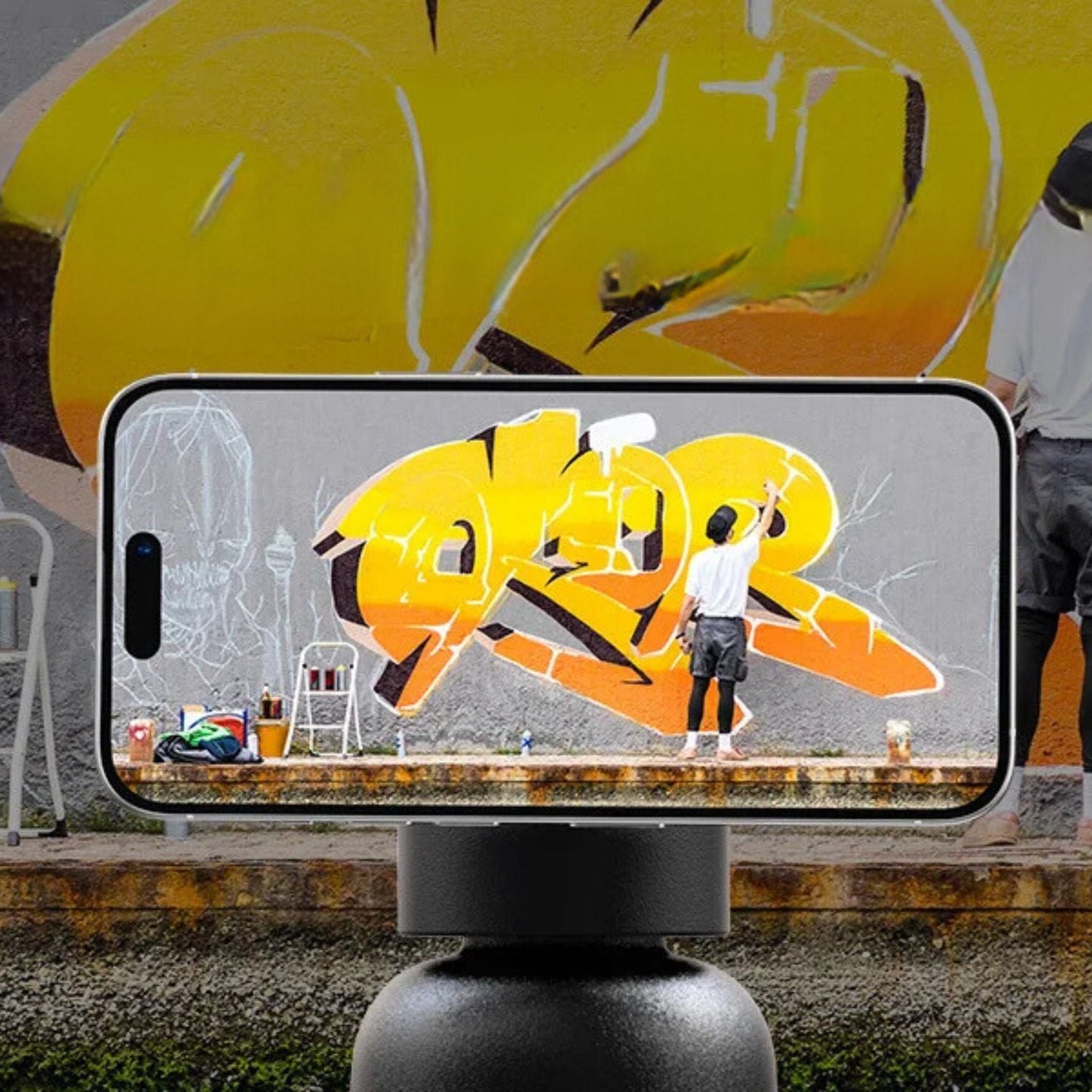 AquaLuxe™ Magsafe Waterbottle